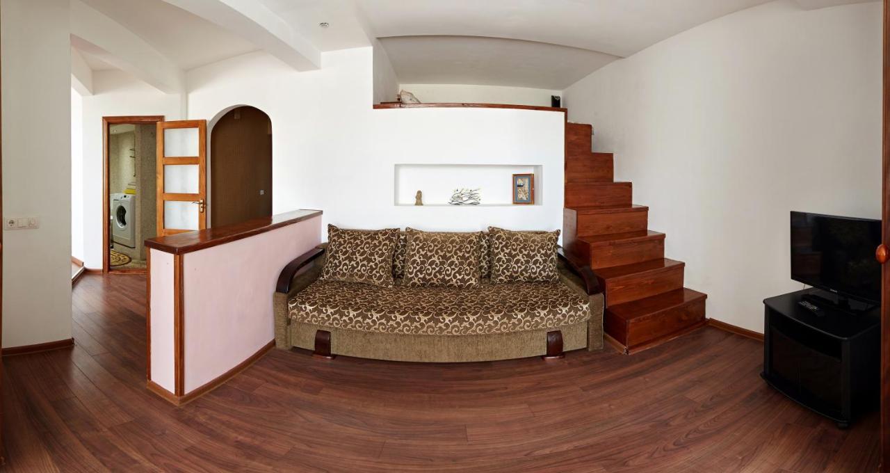 Babylon Apartment on Bukovinskaya Street Rivne Dış mekan fotoğraf